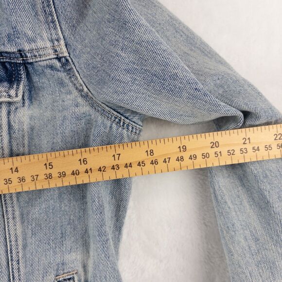Old Navy Denim Jean Jacket Womens M Light Blue Distressed Button Cotton - Picture 6 of 10